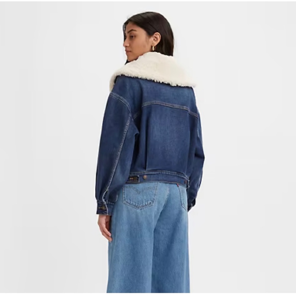 Levi’s trucker jacket with sherpa - Picture 2 of 3